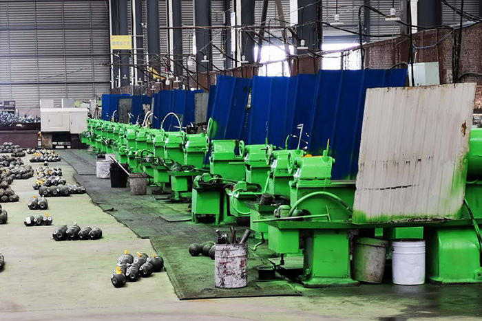 额尔古纳螺栓球加工车间